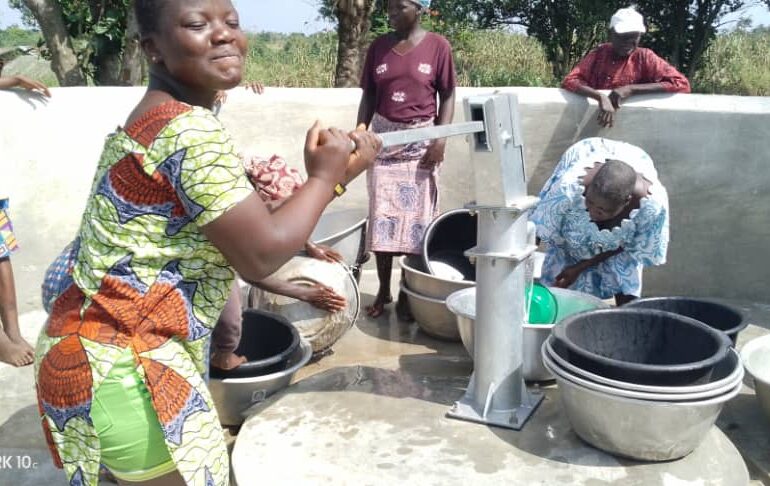 TRAVAUX DE RÉALISATION DE QUARANTE SEPT (47) FORAGES POSITIFS ÉQUIPES DE POMPES A MOTRICITE HUMAINE DANS LES 04 COMMUNES DE HAHO DE LA RÉGION DES PLATEAUX AU TOGO